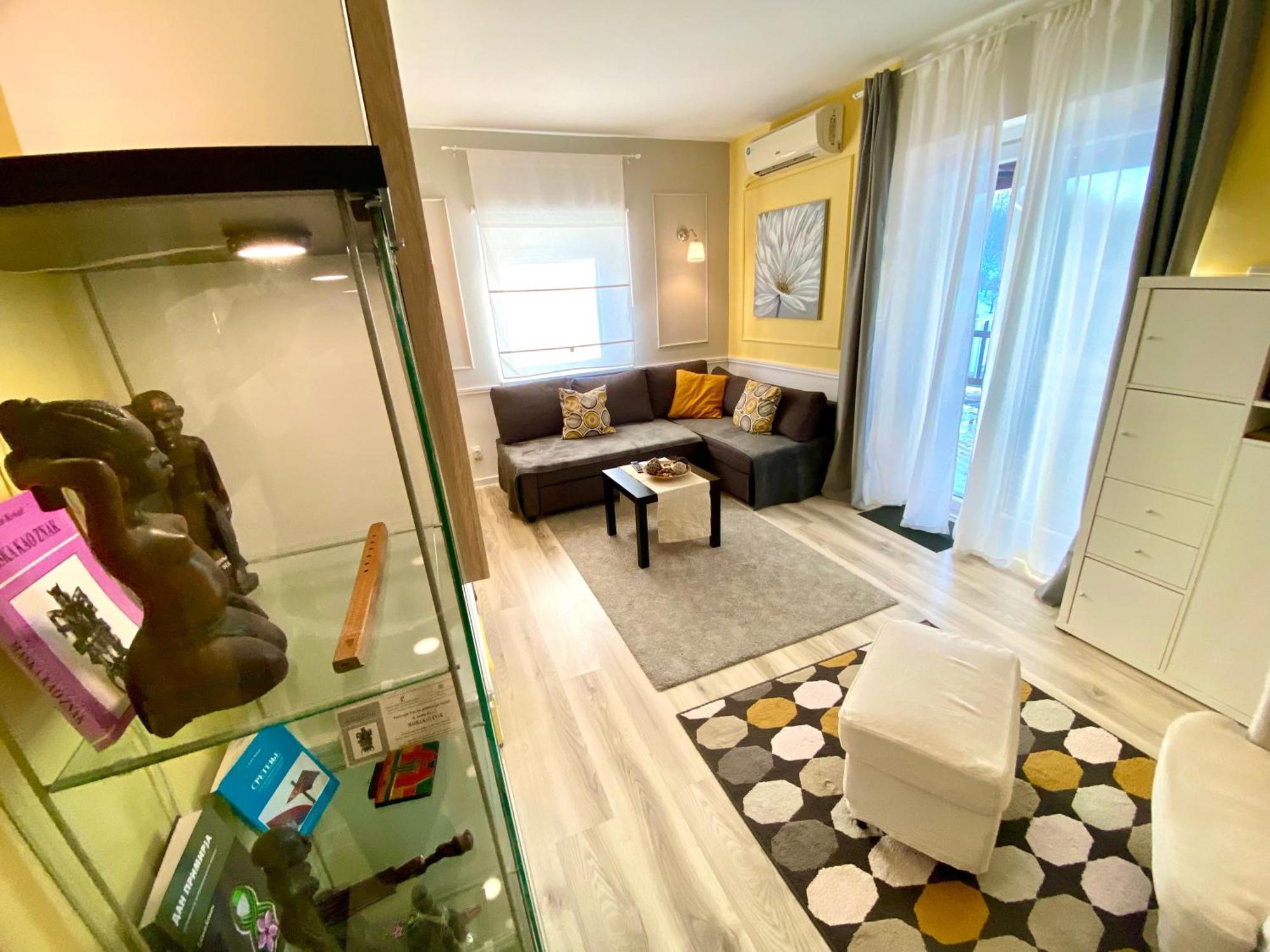 Avala Sunset Apartments เบลเกรด ภายนอก รูปภาพ