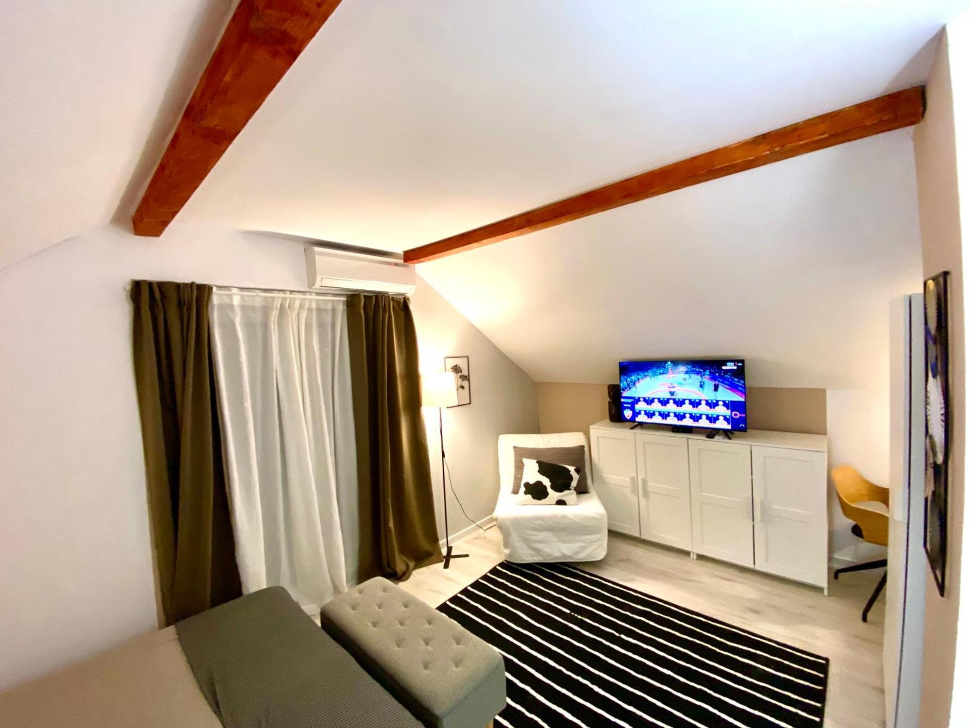 Avala Sunset Apartments เบลเกรด ภายนอก รูปภาพ